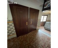 SE VENDE O SE ALQUILA BAR - RESTAURANTE EN ZONA CENTRO DE ARCOS
