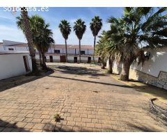 FINCA LOGÍSTICA E HÍPICA