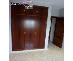 SE VENDE PISO EN PLANTA BAJA (ZONA LAS PALOMAS)