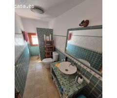 SE VENDE CASA EN PATIO DE VECINOS EN ZONA CASCO ANTIGUO