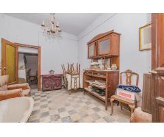 Casa con Encanto Histórico en el Centro de Otura