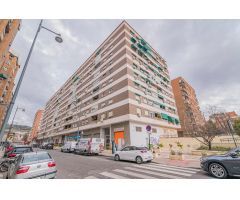 GRAN PISO EN GRANADA CENTRO - ALMINARES