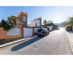 ESTUPENDO CHALET CON PISCINA