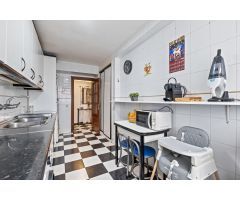???? **¡Gran oportunidad inmobiliaria en la zona de Puerta Blanca, Avd. Velázquez!** ????