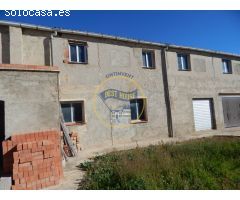 OPORTUNIDAD DE DOS CASAS DE CAMPO PARA REFORMAR EN ONTINYENT