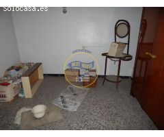 OPORTUNIDAD DE CASA ESPACIOSA PARA REFORMAR EN ONTINYENT