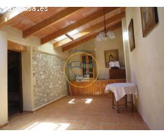 EXCLUSIVA CASA EN EL CASCO ANTIGUO DE MONTESA