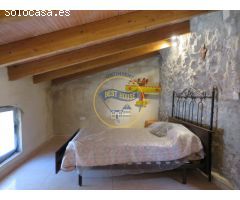 EXCLUSIVA CASA EN EL CASCO ANTIGUO DE MONTESA