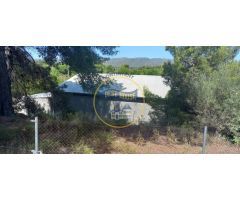 NAVE UBICADA EN AMPLIA PARCELA EN ONTINYENT