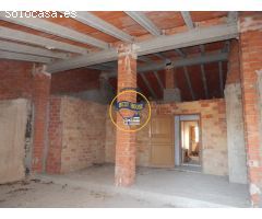 OPORTUNIDAD AMPLIA CASA PARA REFORMAR EN MONTAVERNER
