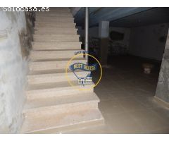 LOCAL COMERCIAL EN AIELO CON POSIBILIDAD DE COMPRA DEL RESTO DE EDIFICIO