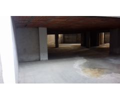 LOCAL COMERCIAL DE 430 M2 EN PONTEPEDRIÑA