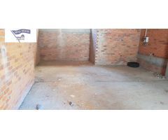 OPORTUNIDAD. LOCAL COMERCIAL EN CONXO CON LICENCIA PARA HACER VIVIENDA