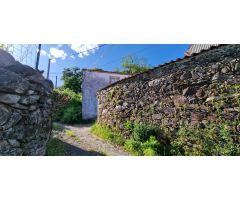 CASA DE PIEDRA CON TERRENO OPARA REFORMAR EN OUTES