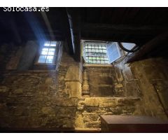 AMPLIO LOCAL EN VENTA EN PLENO CASCO HISTORICO CON SALIDA A DOS CALLES EMBLEMATICAS