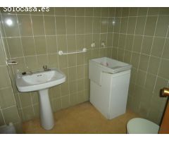 LOCAL COMERCIAL JUNTO A MENENDEZ PIDAL