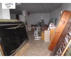 AMPLIO LOCAL EN CALLE ROSARIO