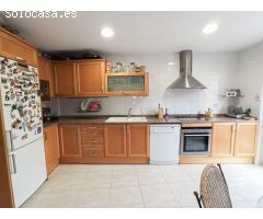 ACOGEDORA CASA ADOSADA EN VENTA EN HOSTALETS DE PIEROLA