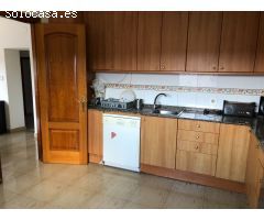 CASA EN VENTA EN 1 PLANTA CON PISCINA