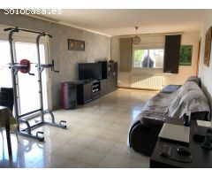 CASA EN VENTA EN 1 PLANTA CON PISCINA
