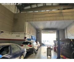 NAVE INDUSTRIAL EN VENTA  CON TALLER MECANICO EN PLENO FUNCIONAMIENTO