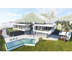 VILLA DE LUJO EN 2 PLANTAS PERSONALIZABLE CON VISTAS PANORÁMICAS DE LA BAHÍA DE FUENGIROLA !!!.