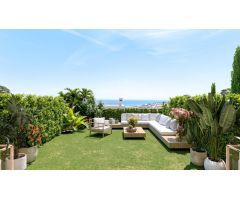 *** AMPLIO PAREADO EN ESQUINA, DE 4 DORMITORIOS, TERRAZA Y JARDIN AL SUR Y CON VISTAS AL MAR !!!