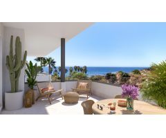 *** PLANTA BAJA A LA VENTA FRENTE A LA PLAYA, CON MAGNIFICAS VISTAS AL MAR Y ORIENTADO AL SUROESTE.