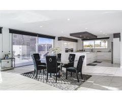 Villa de Lujo en Venta en Playa Paraiso, Santa Cruz de Tenerife