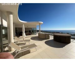 LLAVE EN MANO. ÁTICO IMPRESIONANTE CON ENORME TERRAZA, ORIENTACIÓN SUR Y VISTAS PANORÁMICAS AL MAR