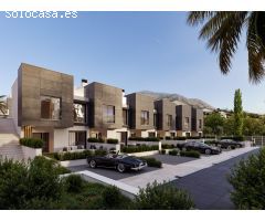 *** PAREADO EN ESQUINA CON 3 DORMITORIOS, 3 BAÑOS Y VISTAS AL MAR !!!