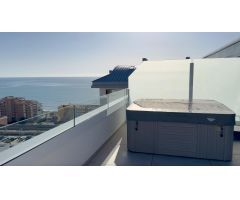 *** OBRA NUEVA TERMINADA. ATICO FRENTE AL MAR, LISTO PARA ENTRAR A VIVIR !!!.