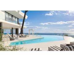 *** MAJESTUOSO APARTAMENTO CON 206M2 DE TERRAZA CON ESPECTACULARES VISTAS PANORÁMICAS AL MAR !!!.