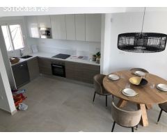 BUNGALOW CON SOTANO Y PISCINA, MAS  120  M2 de TERRAZA