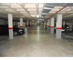 PLAZA DE GARAJE CON TRASTERO DE UNOS 10 metros