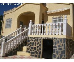 Chalet en Venta en La Marina, Alicante