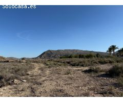 Parcela rústica con una superficie de 36.327 m² situada en Agost