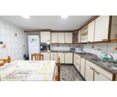 CAMINO DE LOS MAGROS, CON ASCENSOR, ORIENTACIÓN ESTE, 110 M2, LISTO PARA ENTRAR A VIVIR.