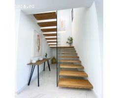CHALET DE DISEÑO INDEPENDIENTE CON PISCINA