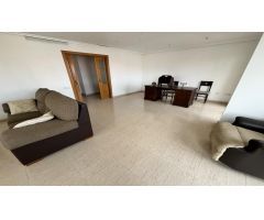 ALTO STANDING - Se vende precioso y GRAN PISO 2º ESQUINA 213 metros