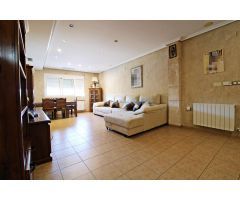 INCREIBLE BUNGALOW CON 7 DORMITORIOS, 4 BAÑOS Y TERRAZA PRIVADA DE MAS DE 90 M2