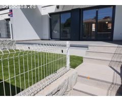 BUNGALOW CON PISCINA