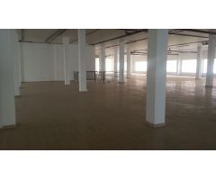 TINERCASA ALQUILA GRAN LOCAL COMERCIAL SAN ISIDRO