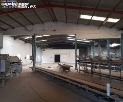 NAVE INDUSTRIAL AGRICOLA CON 1.700M2 DE PARCELA.