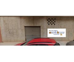 Local comercial en urb. Nuevo Beniaján, Murcia.