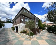 ¡ Descubre el Hogar de tus Sueños en Can Amat !