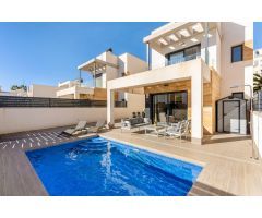 Chalet en Venta en Torrevieja, Alicante