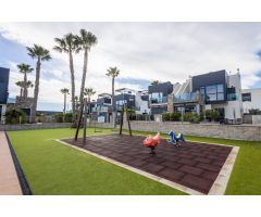 Dúplex en Venta en Cabo Roig, Alicante