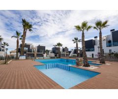 Dúplex en Venta en Cabo Roig, Alicante
