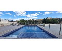 CHALET EN URB. LOS BALCONES TORREVIEJA